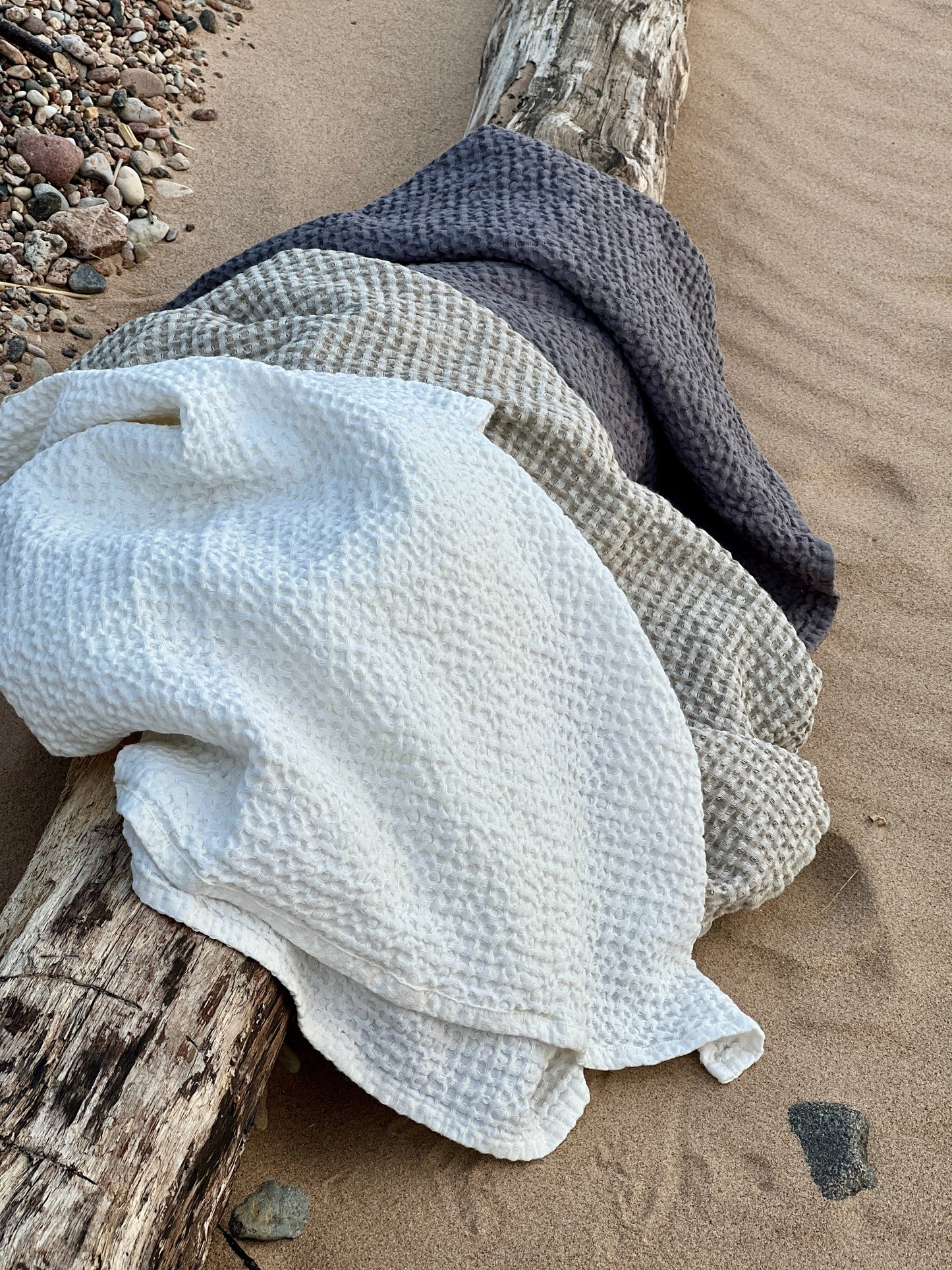 Linen waffle towel / GREEN