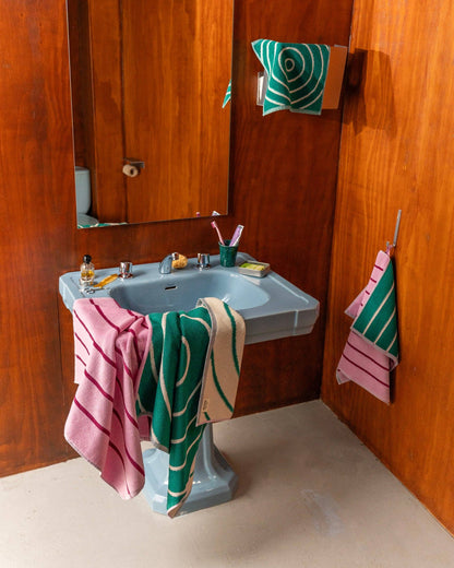Petra Towel: Bath Towel