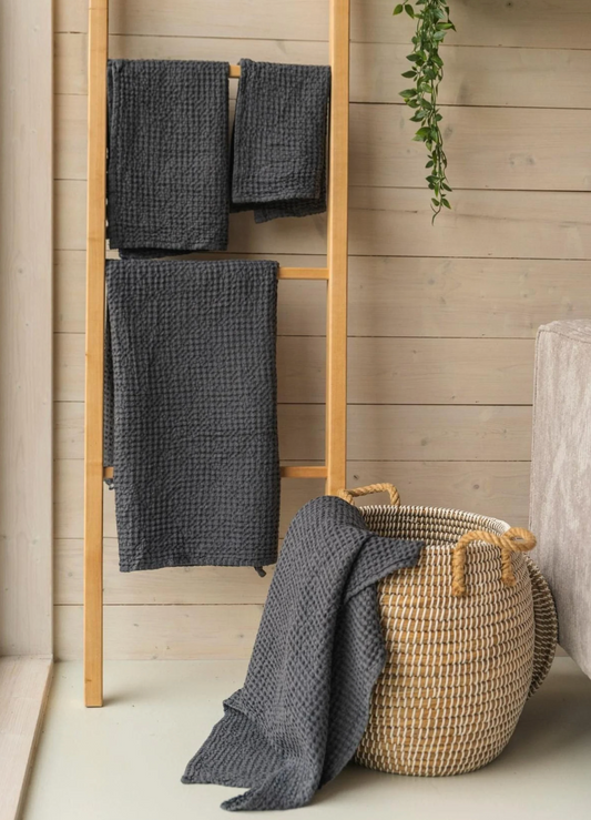 Linen waffle towel / DARK GREY