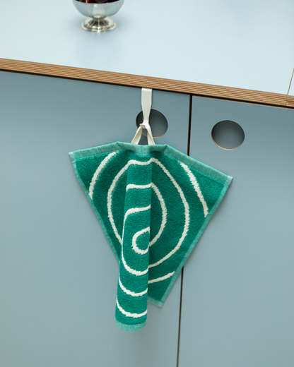 Petra Towel: Bath Towel