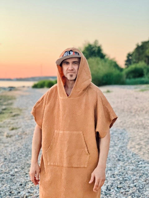 Pončo vafelkangast lühike - unisex / pruun